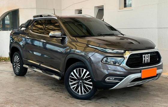 FIAT TORO 2.0 16V TURBO DIESEL RANCH 4WD AT9 FIAT TORO 2.0 16V TURBO DIESEL RANCH 4WD AT9